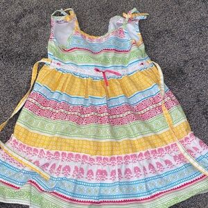 Girls dress
